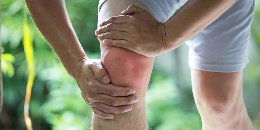 Schwéier Péng wärend der kierperlecher Aktivitéit wéinst Arthrosis vum Knéi Gelenk